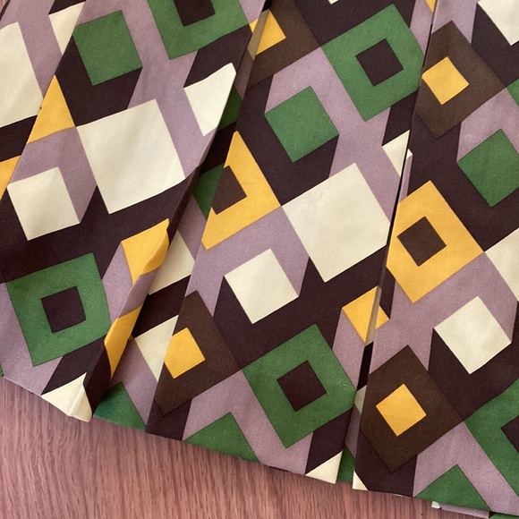 Carlisle set of 2 so silk skirts - Picture 5 of 7